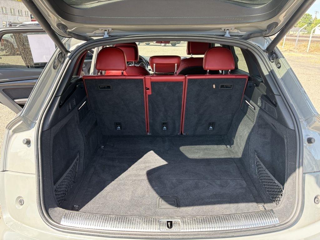 Audi SQ5  2021