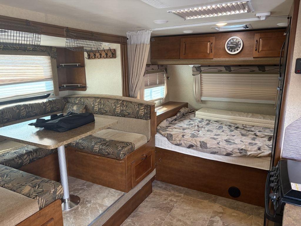 Lance Camper Unknown  2015