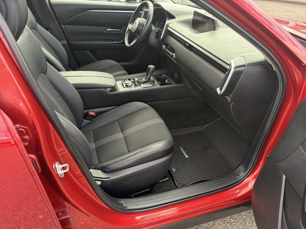 Mazda CX-50 photo 9