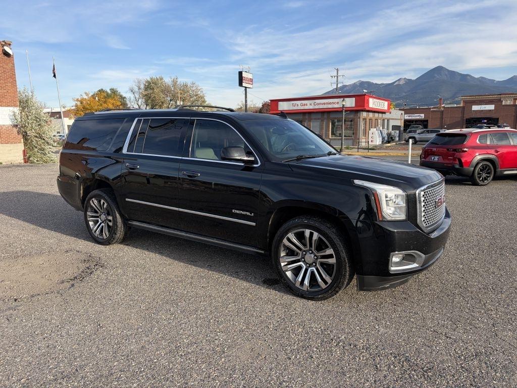 GMC Yukon XL  2017