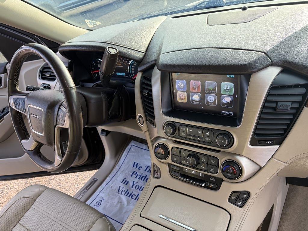 GMC Yukon XL  2017