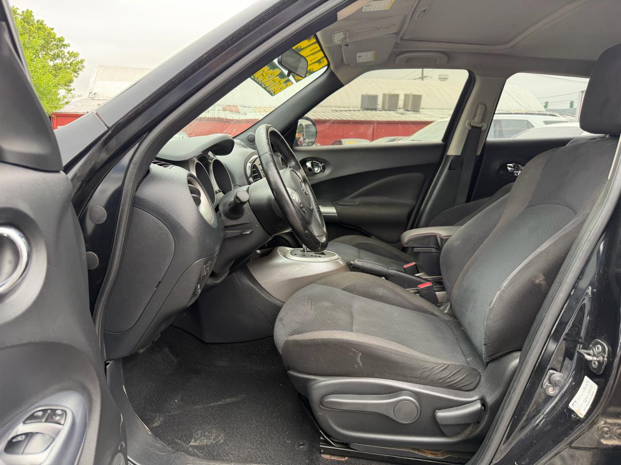 Nissan Juke S AWD 2011