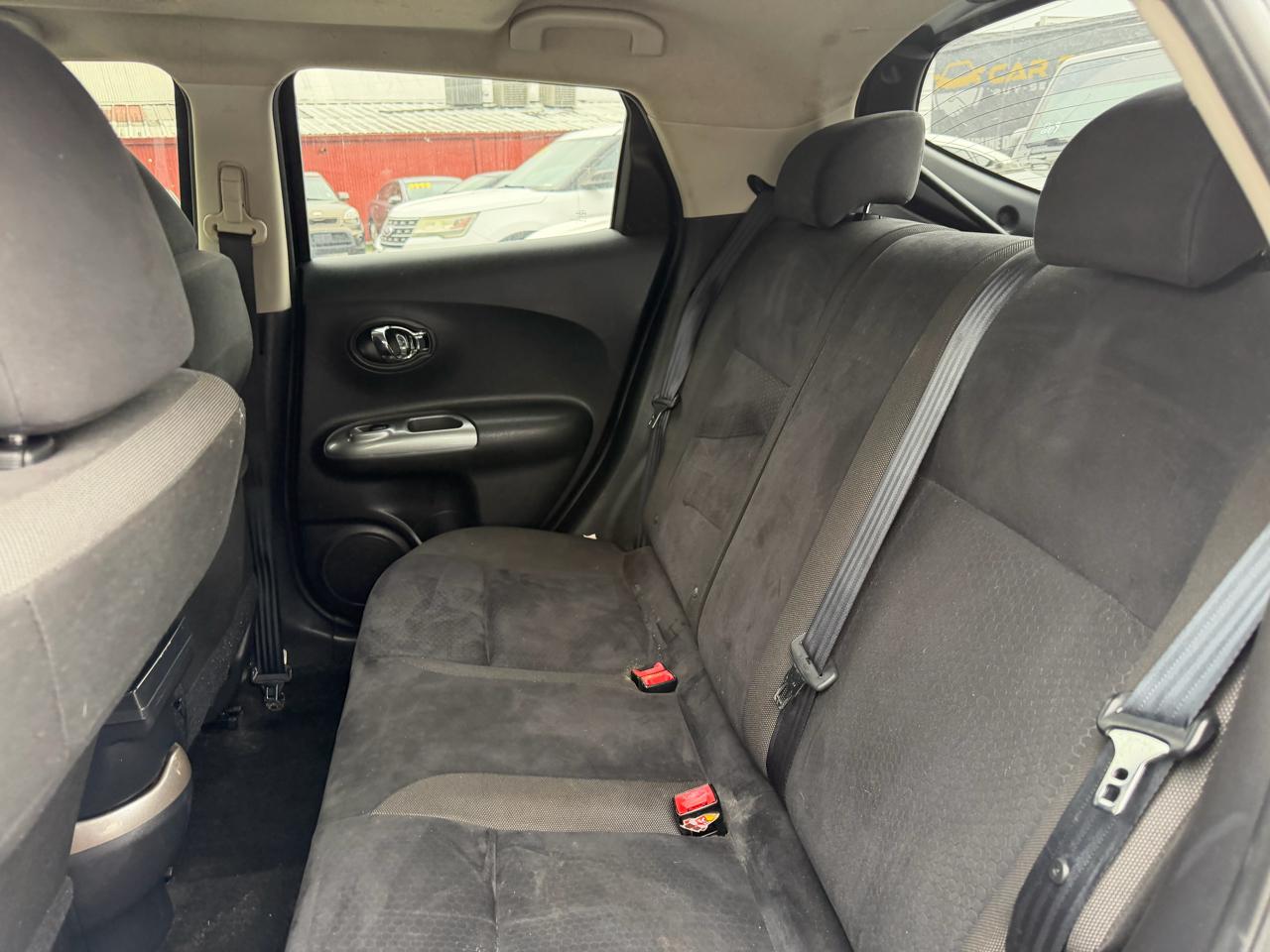 Nissan Juke S AWD 2011