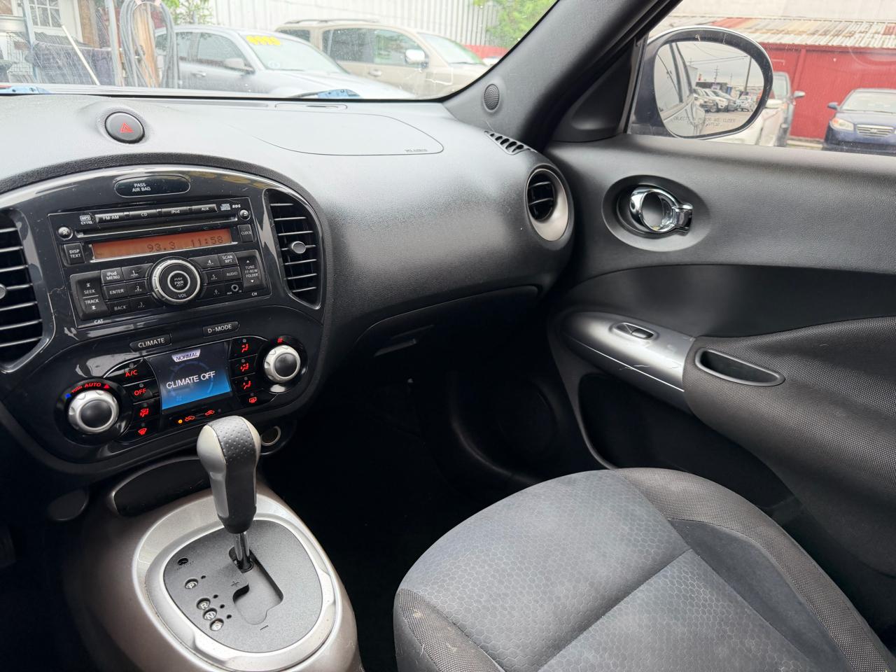 Nissan Juke S AWD 2011