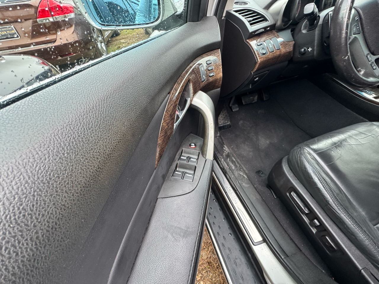 Acura MDX 6-Spd AT w/Tech Package 2011