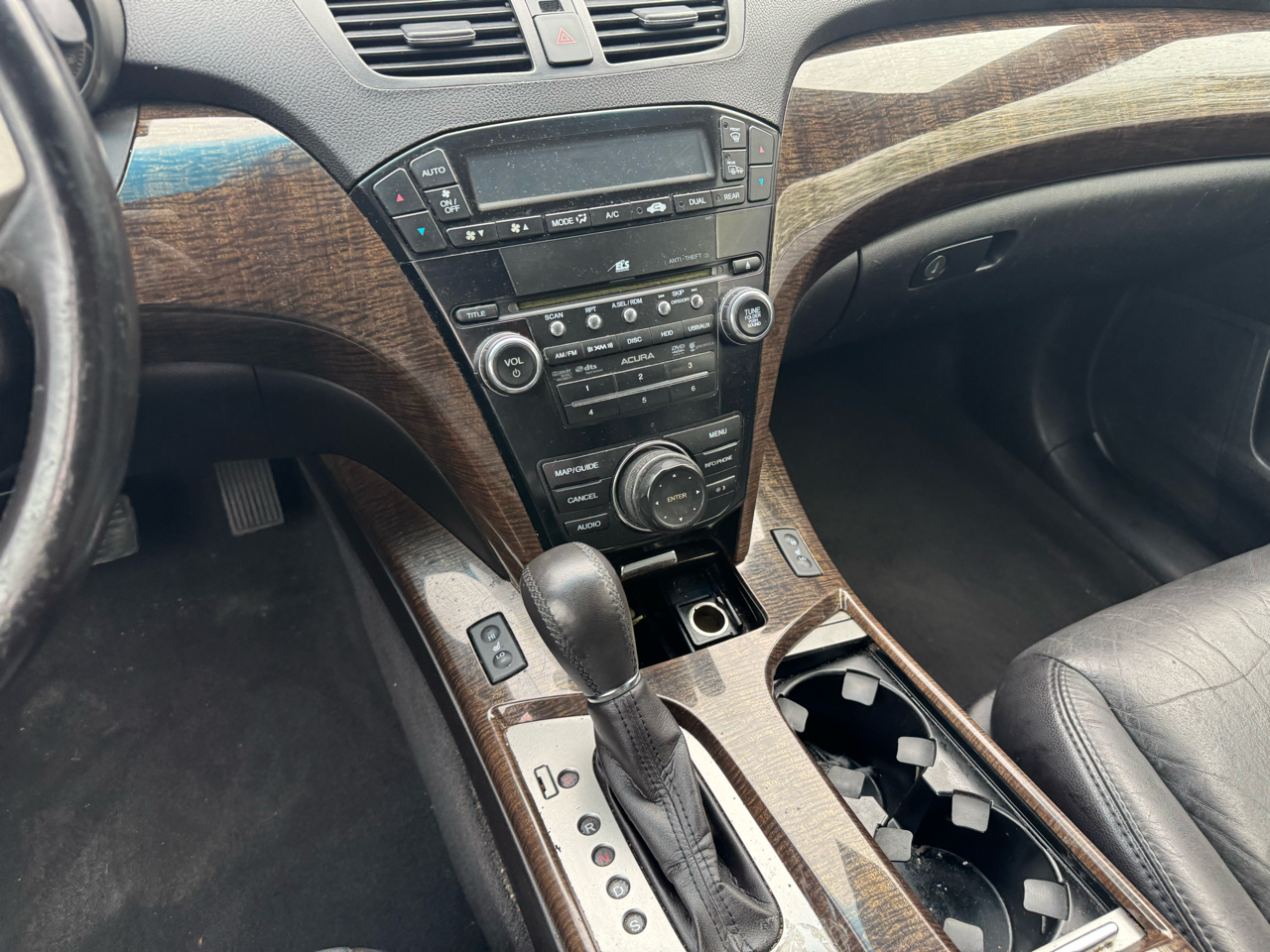 Acura MDX 6-Spd AT w/Tech Package 2011