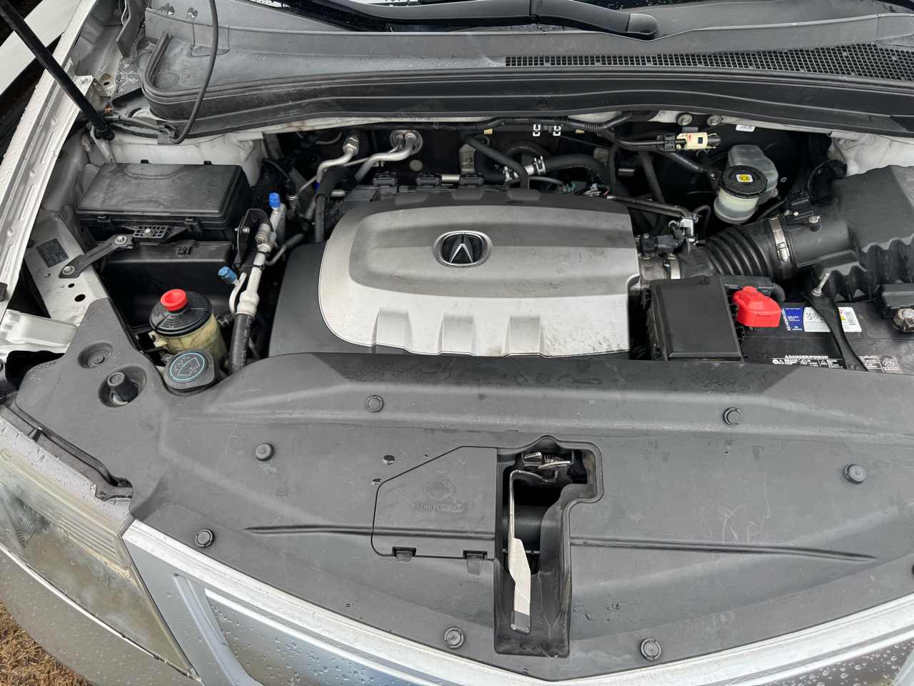 Acura MDX 6-Spd AT w/Tech Package 2011