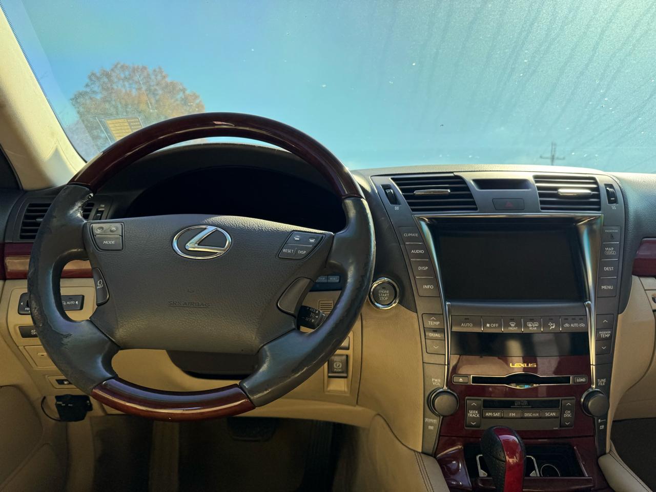 Lexus LS 460 Luxury Sedan 2008