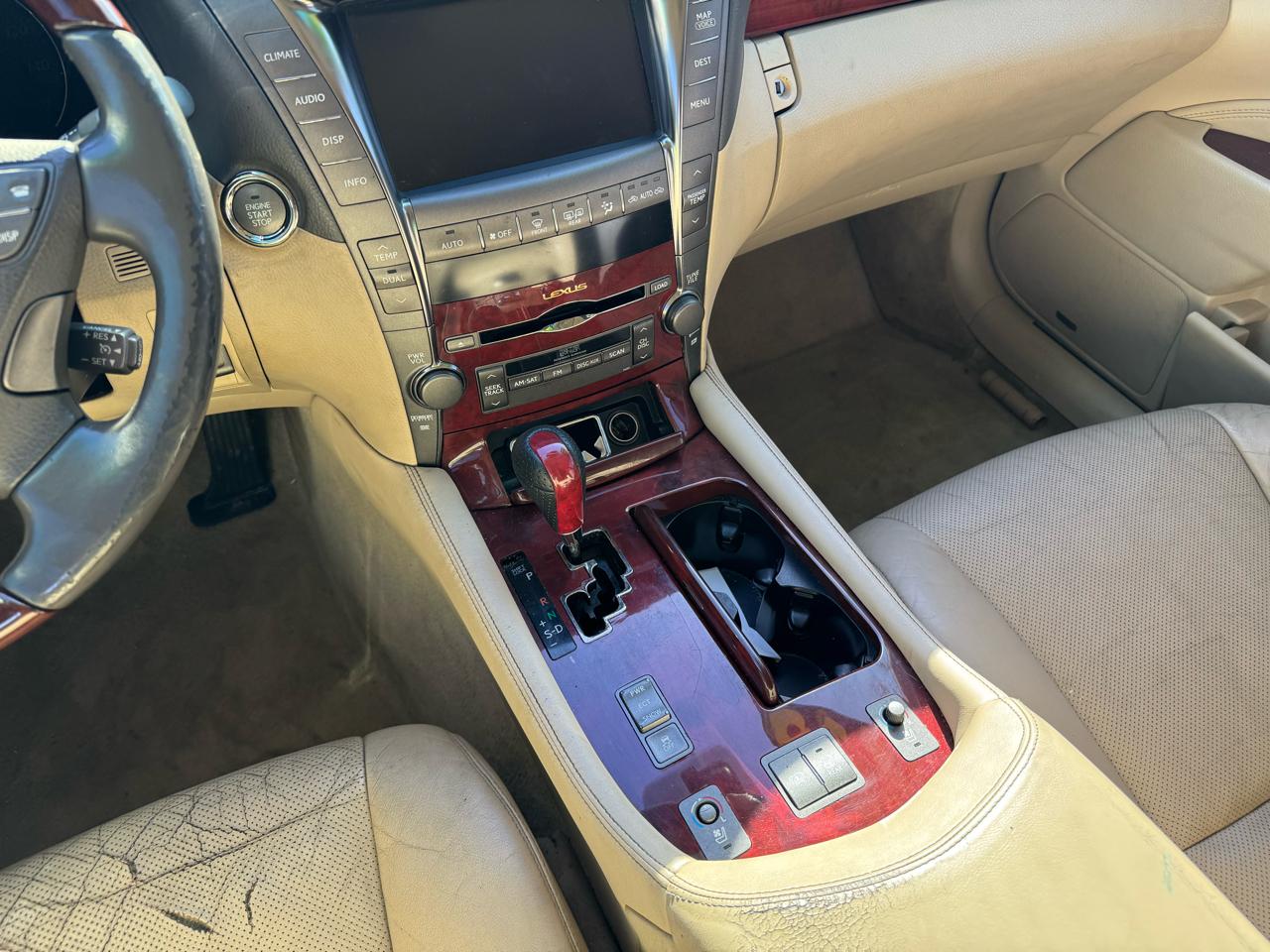 Lexus LS 460 Luxury Sedan 2008