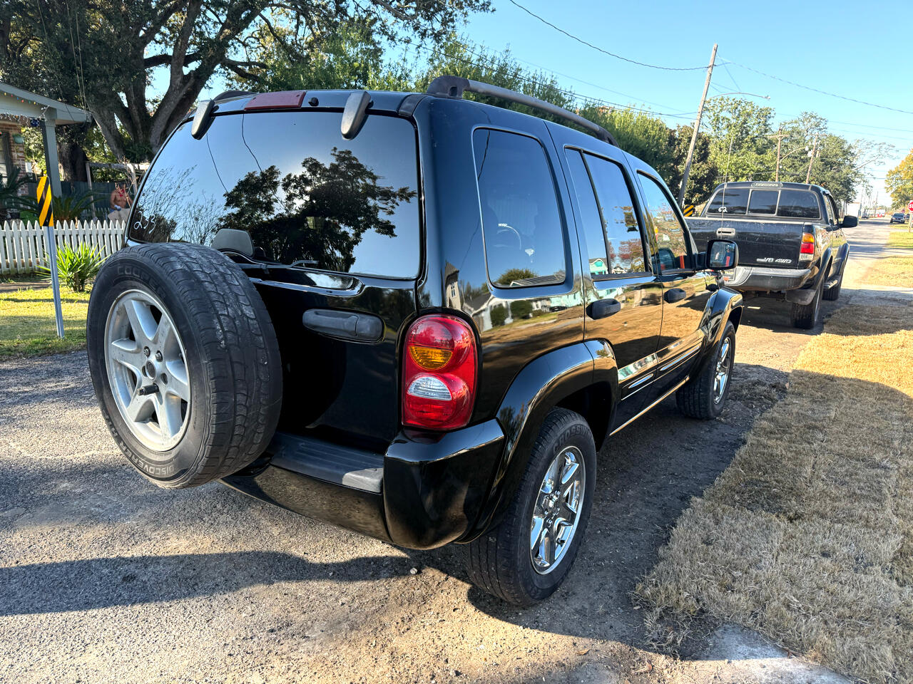 Jeep Liberty Limited 2WD 2004