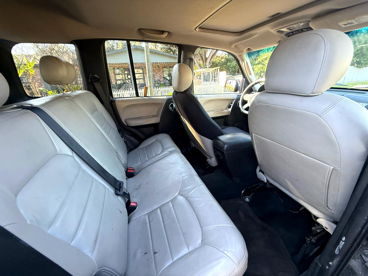 Jeep Liberty Limited 2WD 2004