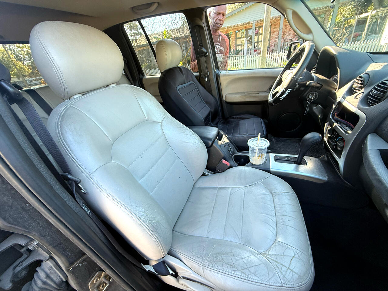 Jeep Liberty Limited 2WD 2004