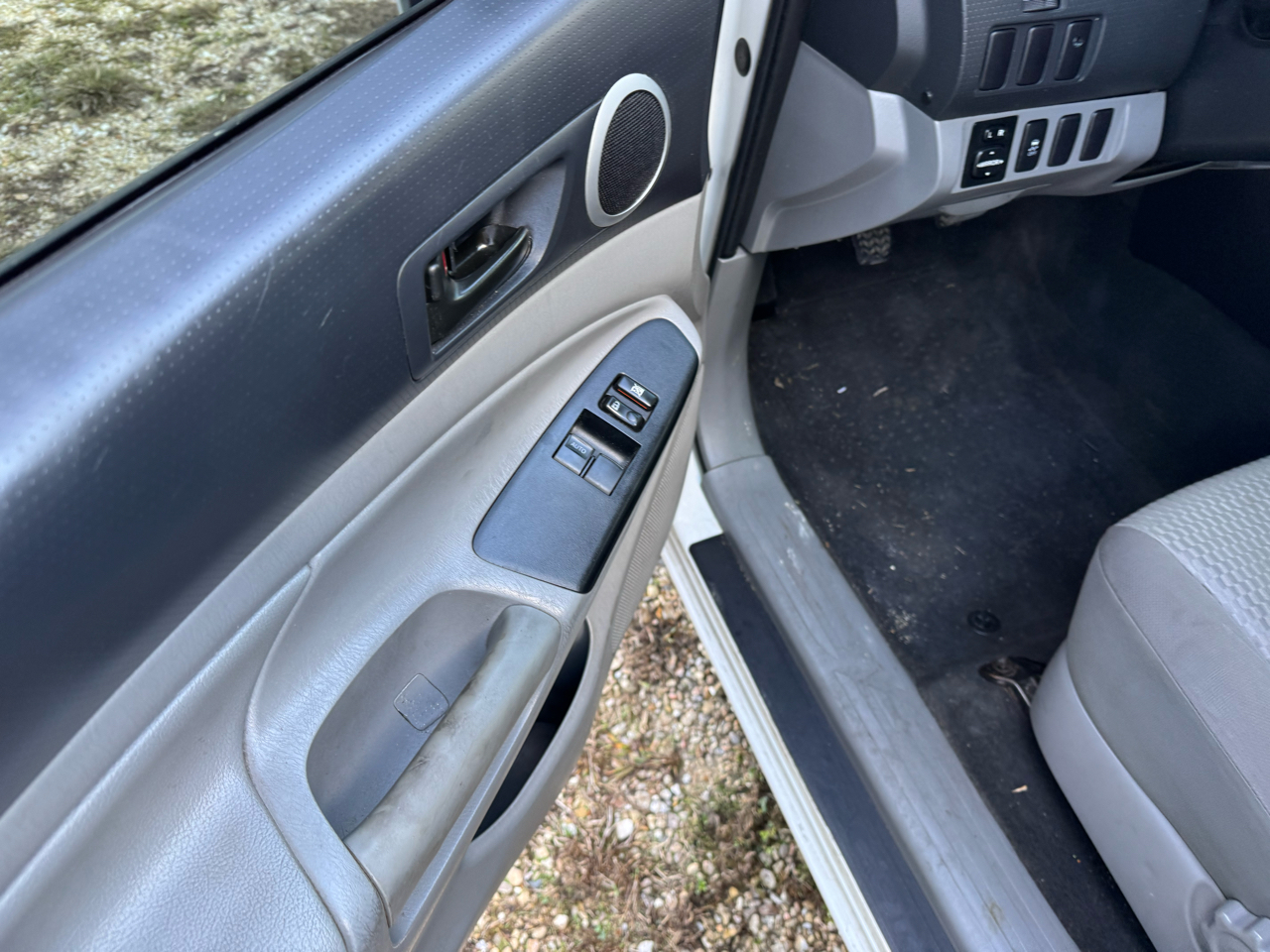 Toyota Tacoma Access Cab I4 4AT 2WD 2015