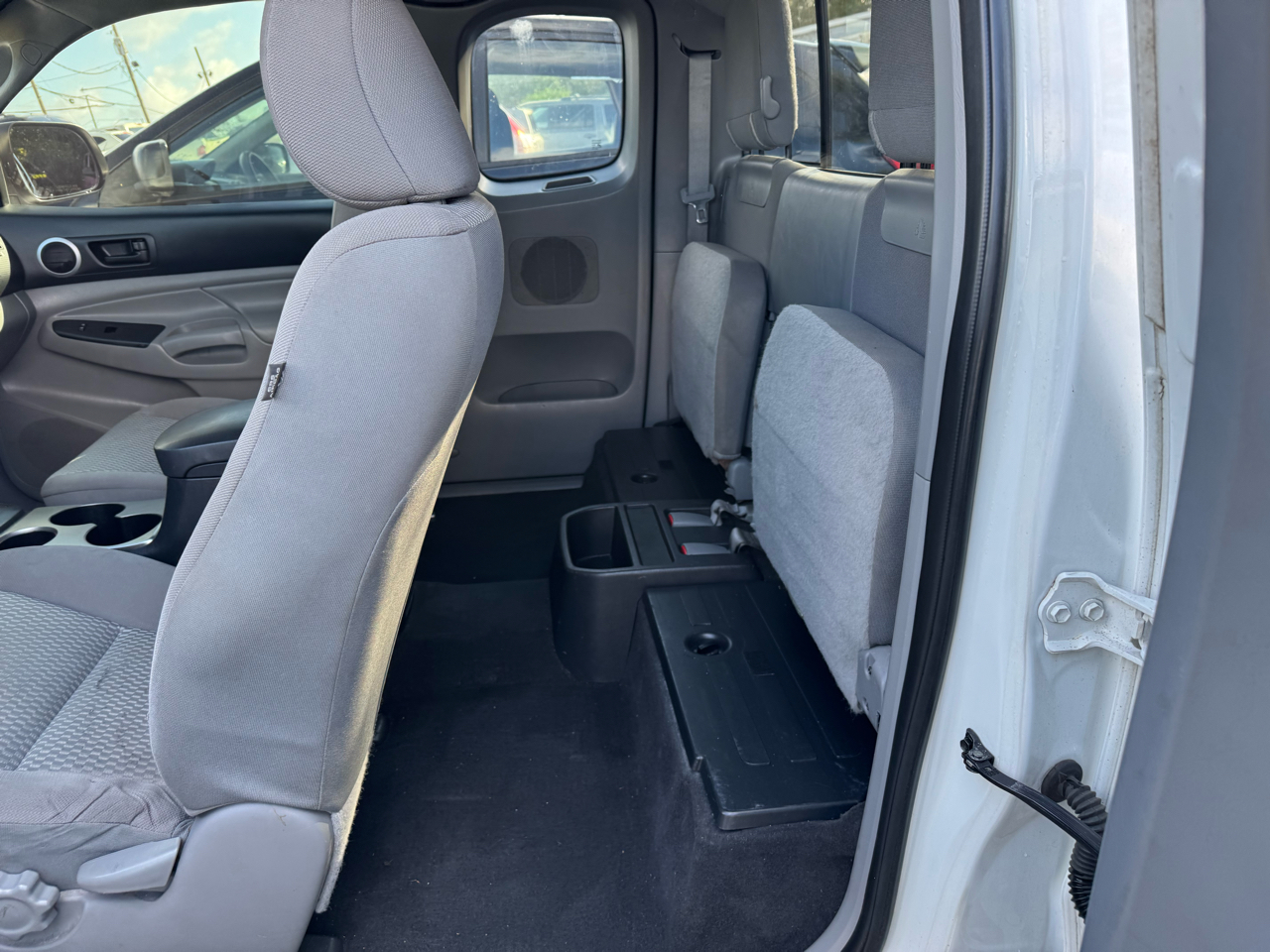 Toyota Tacoma Access Cab I4 4AT 2WD 2015