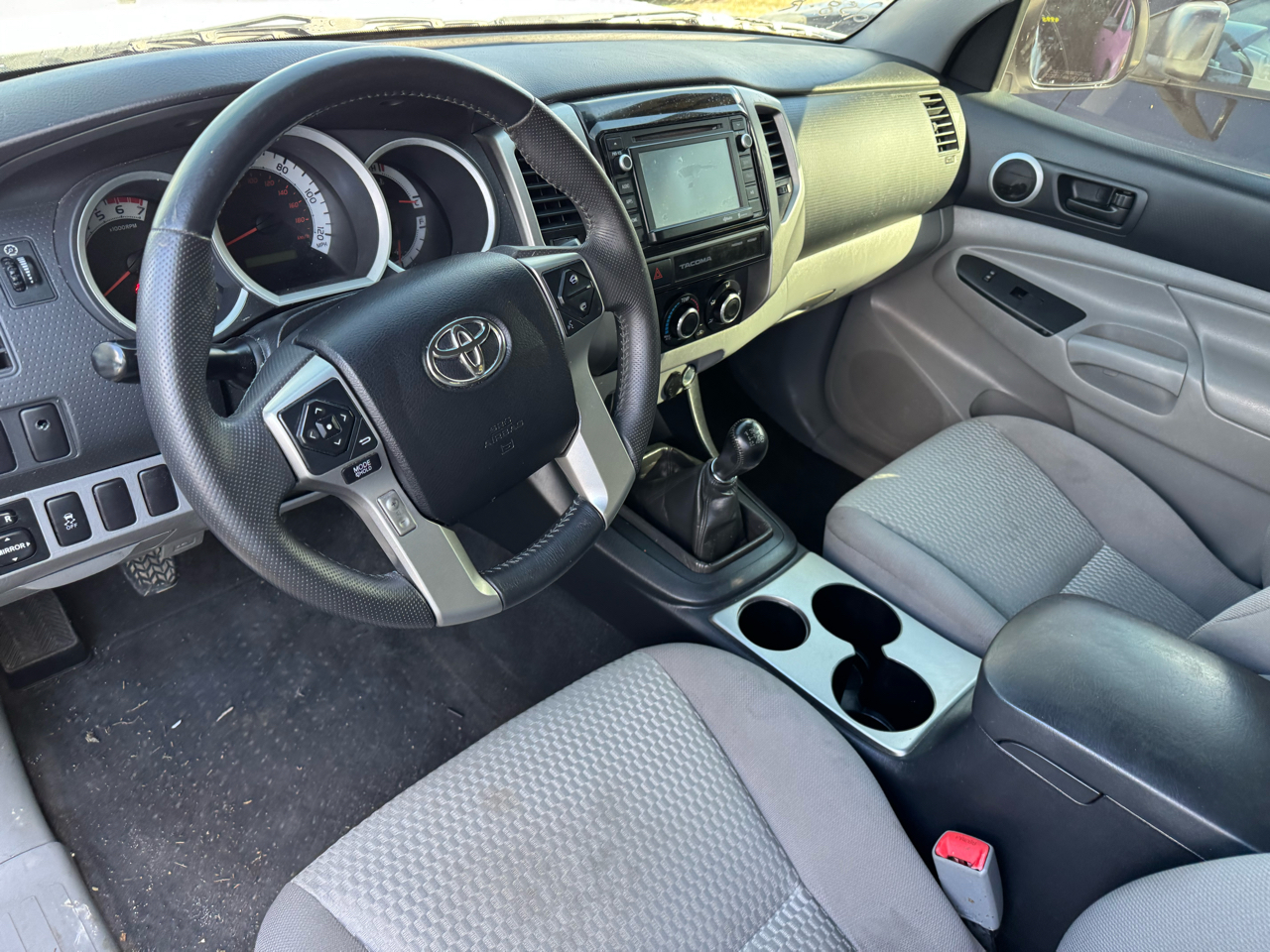 Toyota Tacoma Access Cab I4 4AT 2WD 2015