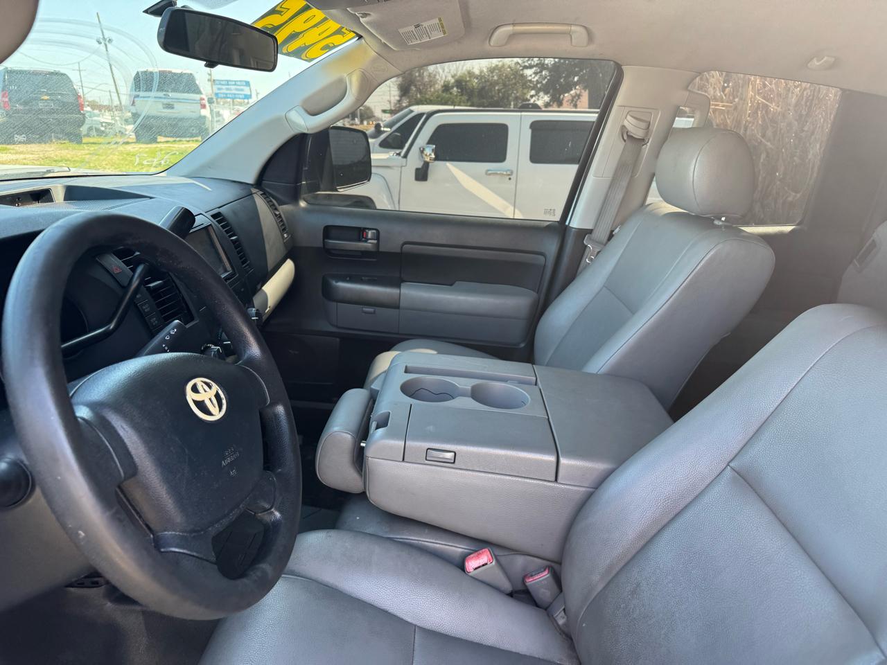 Toyota Tundra Tundra-Grade Double Cab 4.6L 2WD 2012