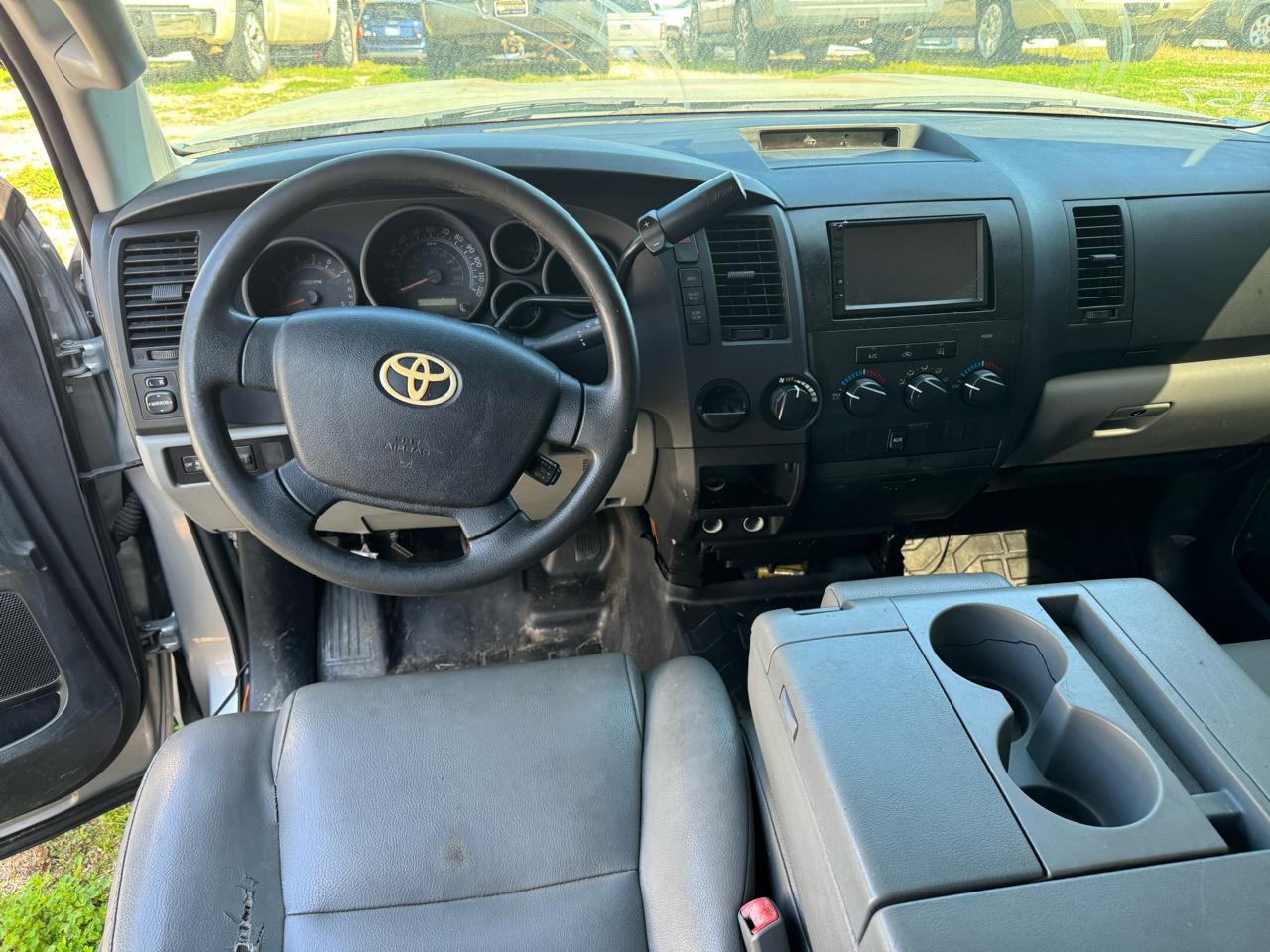 Toyota Tundra Tundra-Grade Double Cab 4.6L 2WD 2012