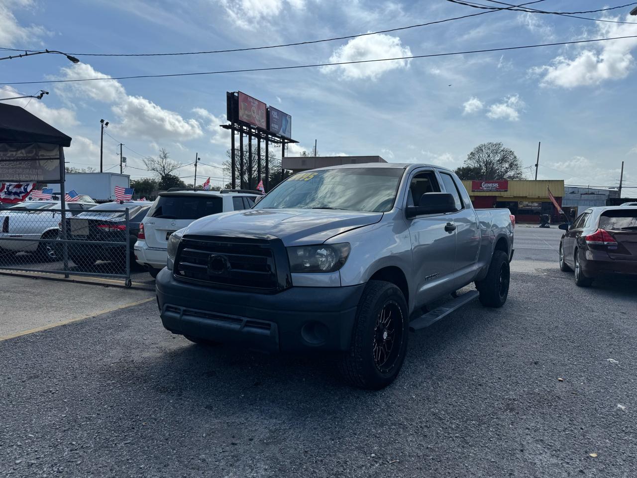 Toyota Tundra Tundra-Grade Double Cab 4.6L 2WD 2012