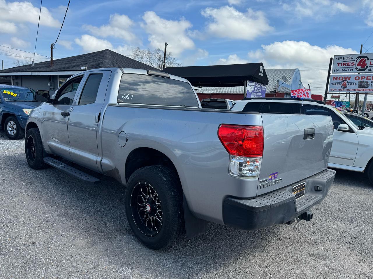 Toyota Tundra Tundra-Grade Double Cab 4.6L 2WD 2012
