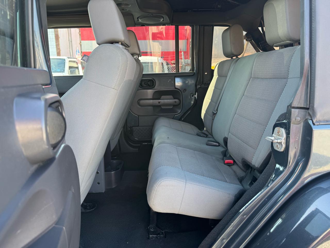 Jeep Wrangler Unlimited Sahara 4WD 2007