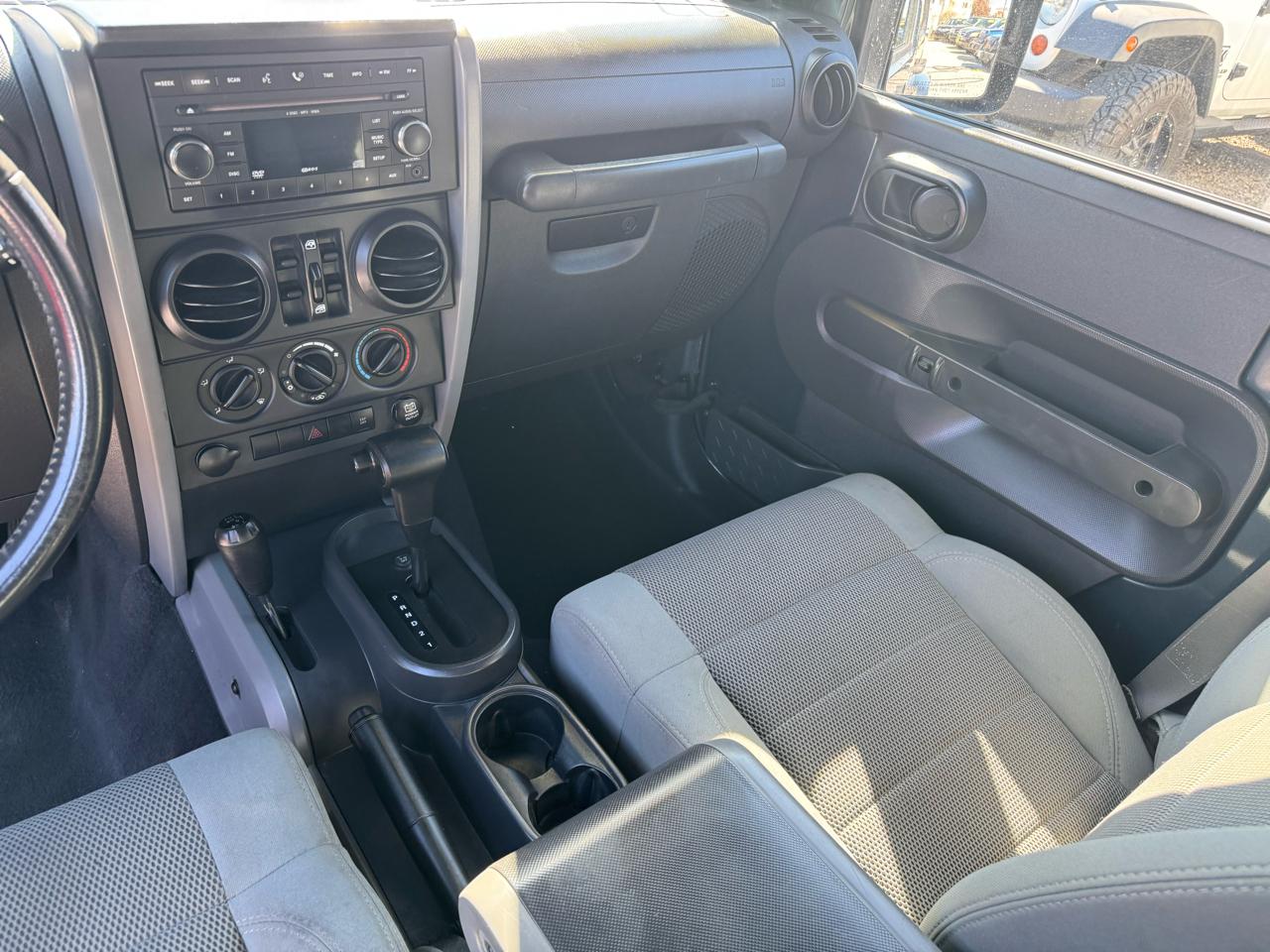 Jeep Wrangler Unlimited Sahara 4WD 2007