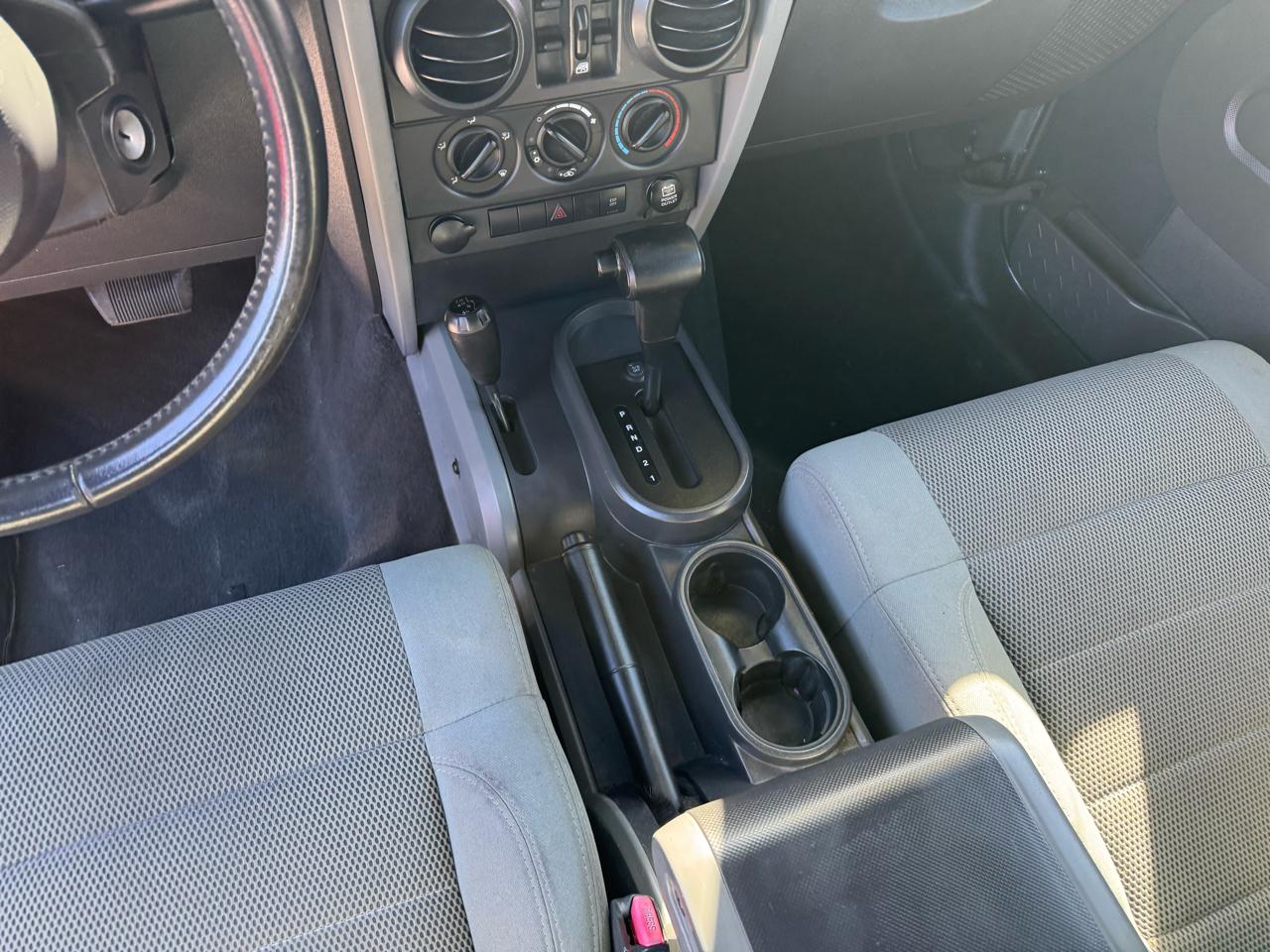 Jeep Wrangler Unlimited Sahara 4WD 2007