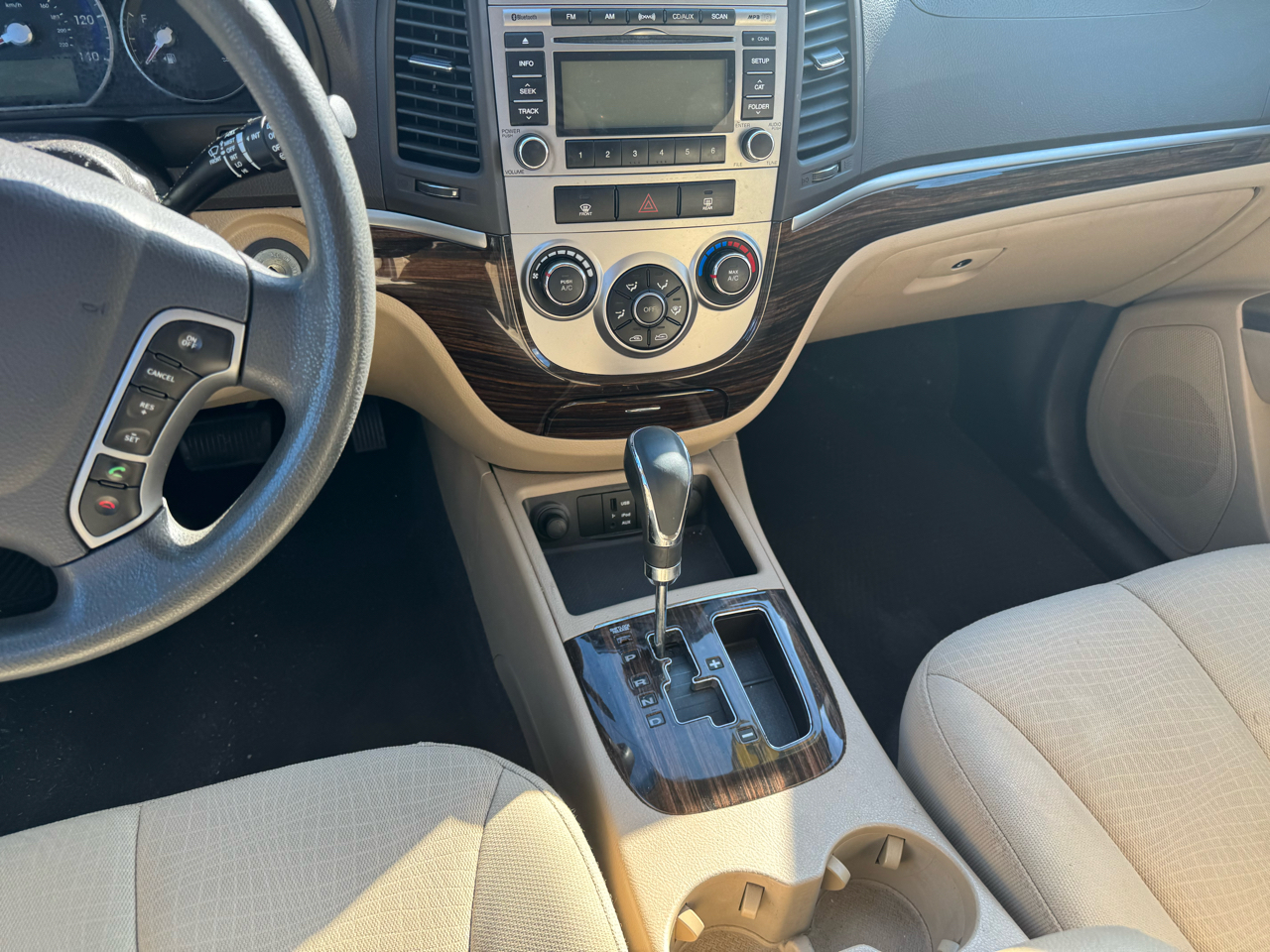 Hyundai Santa Fe GL 2.4 4WD 2011