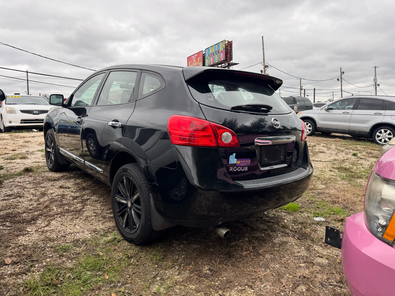 Nissan Rogue S FWD Krom Edition 2011