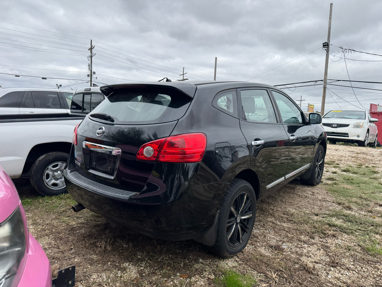 Nissan Rogue S FWD Krom Edition 2011