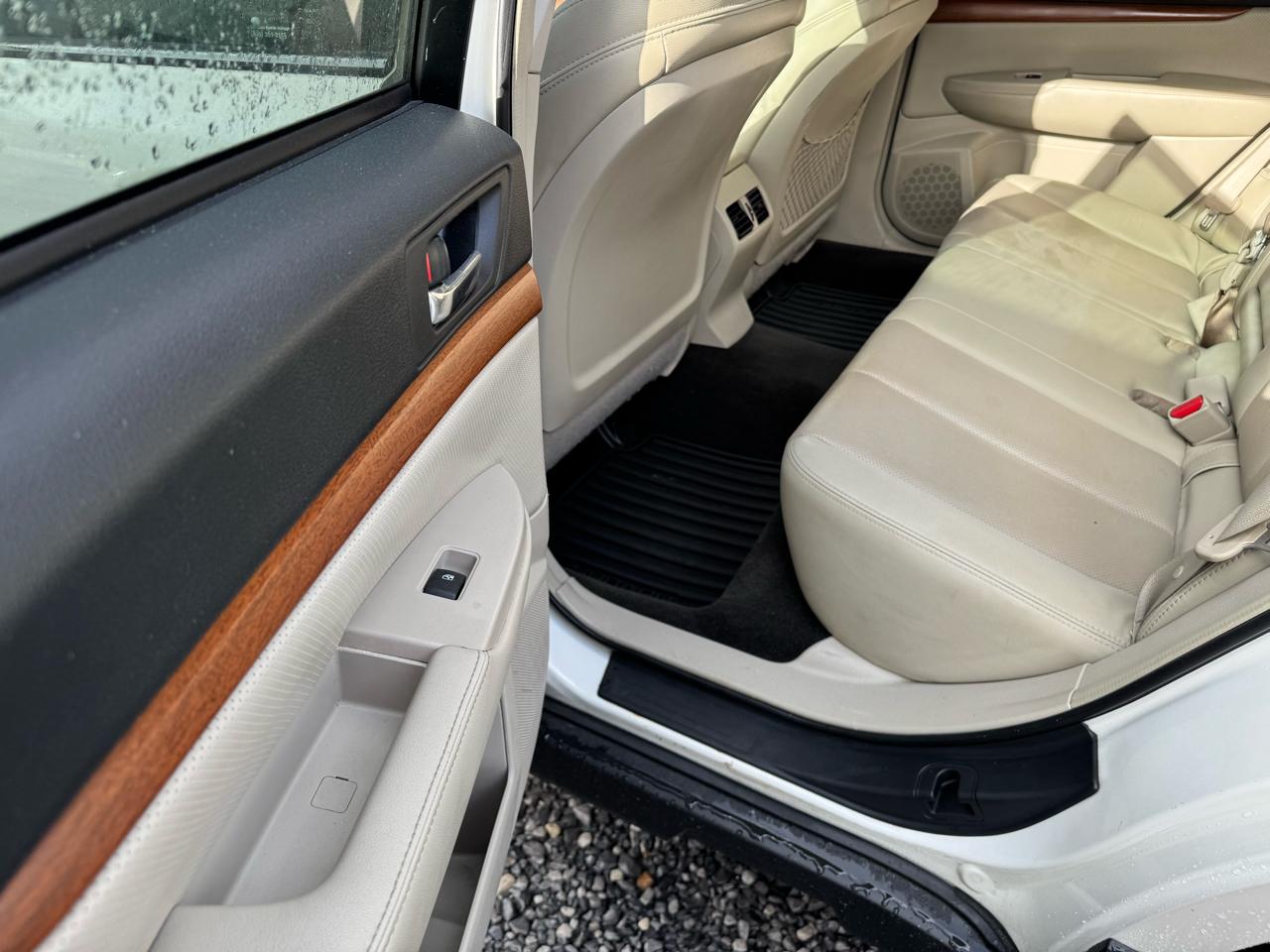 Subaru Outback 3.6R Limited 2013