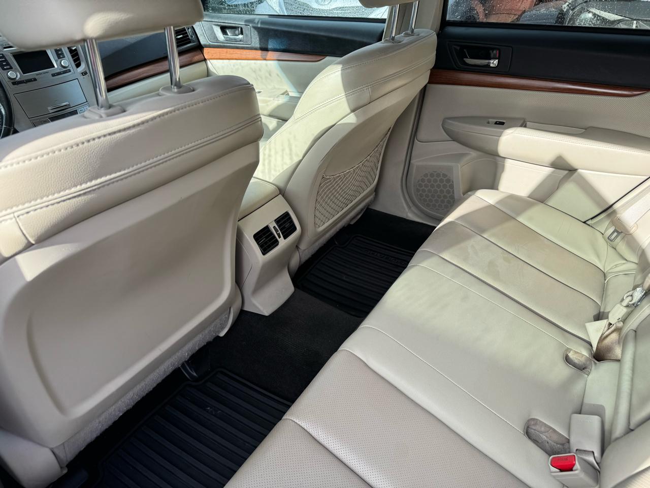 Subaru Outback 3.6R Limited 2013