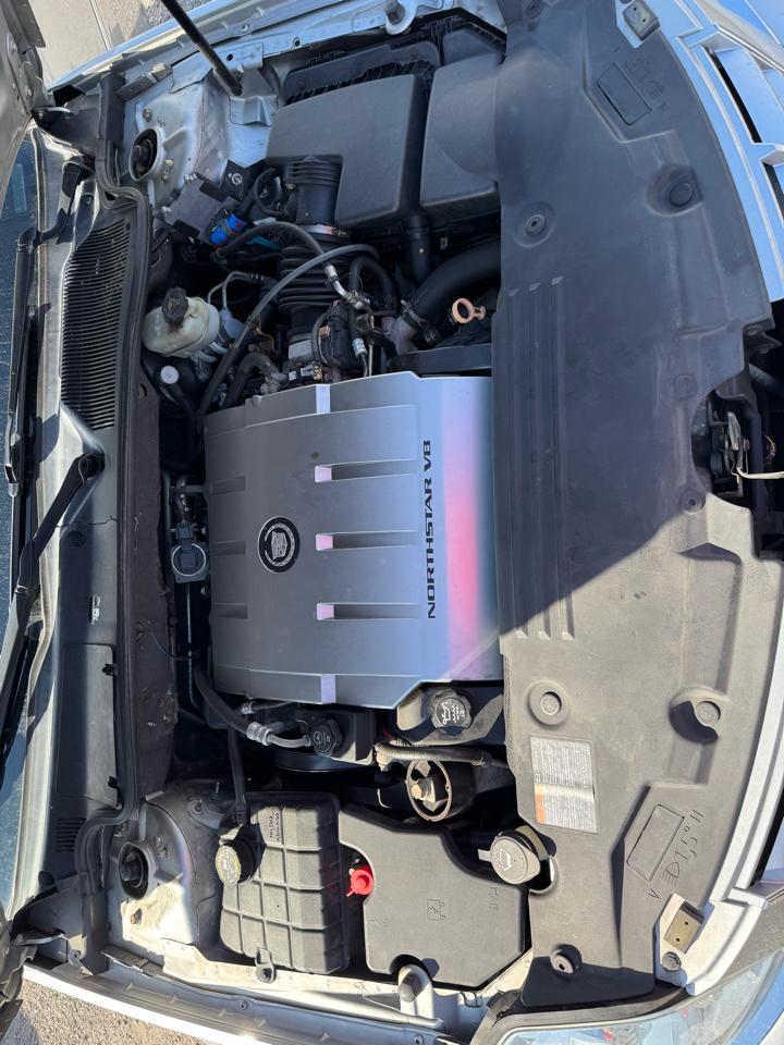 Cadillac DTS Luxury 2011