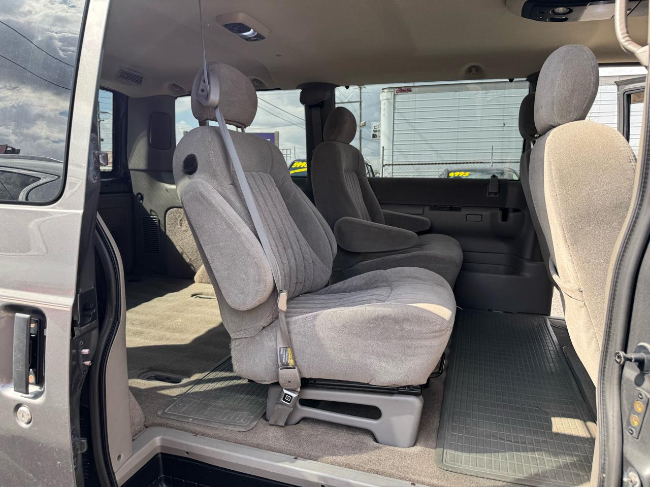 Chevrolet Astro 2WD 2005