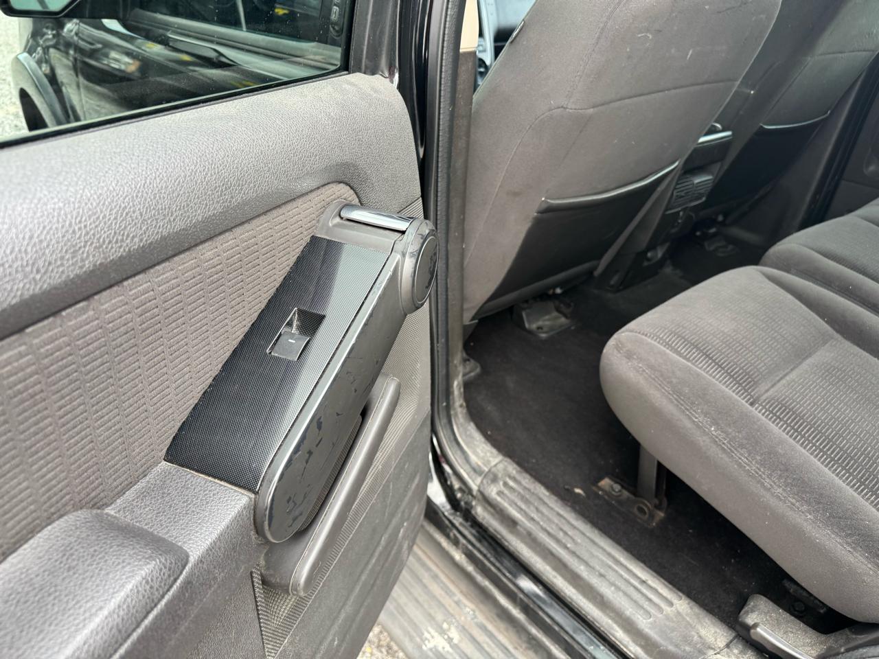 Ford Explorer XLT 4.0L 4WD 2009