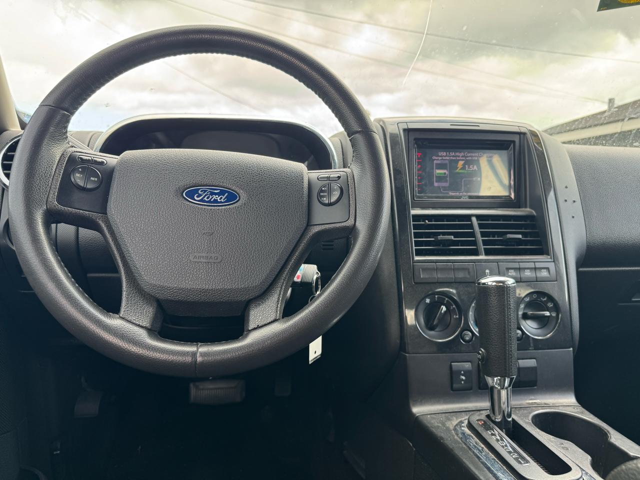 Ford Explorer XLT 4.0L 4WD 2009