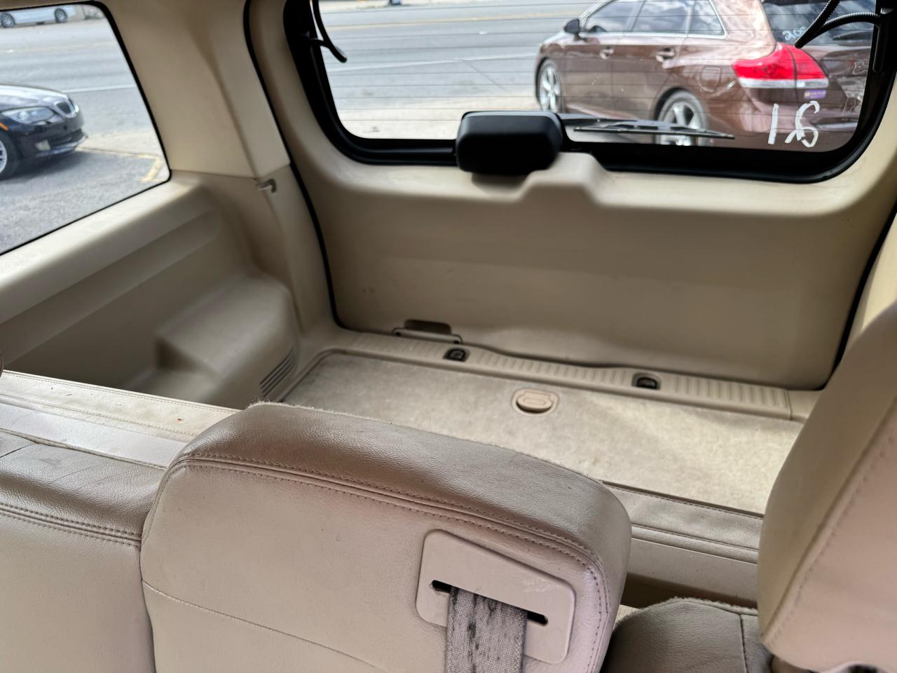 Ford Explorer Eddie Bauer 4.0L 2WD 2006