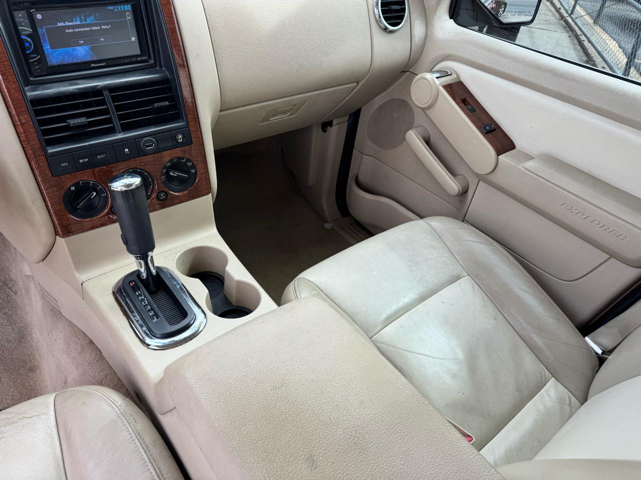 Ford Explorer Eddie Bauer 4.0L 2WD 2006