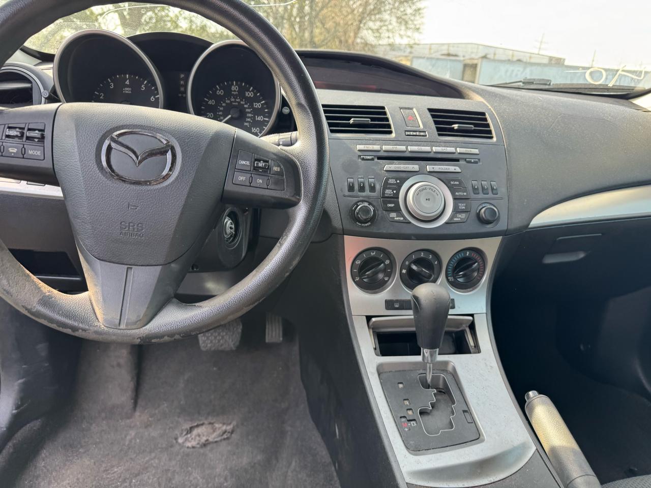 Mazda MAZDA3 i Touring 4-door 2010