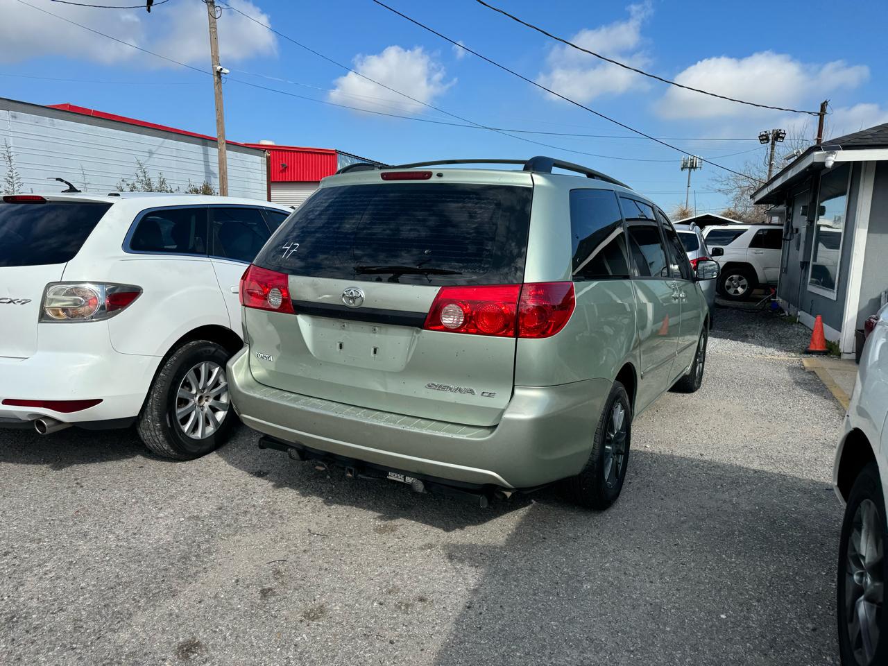 Toyota Sienna LE 7-Passenger 2006