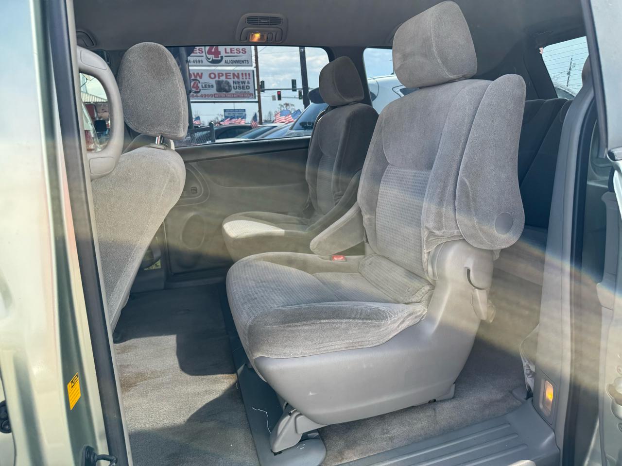 Toyota Sienna LE 7-Passenger 2006