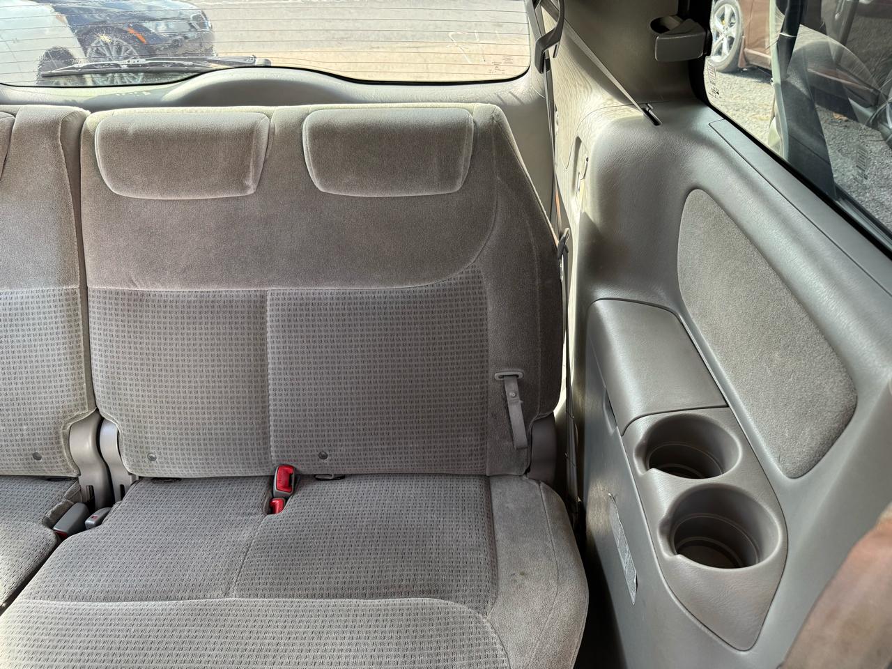 Toyota Sienna LE 7-Passenger 2006