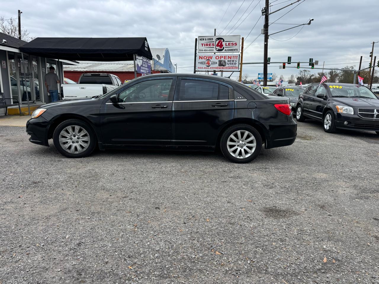 Chrysler 200 LX 2012