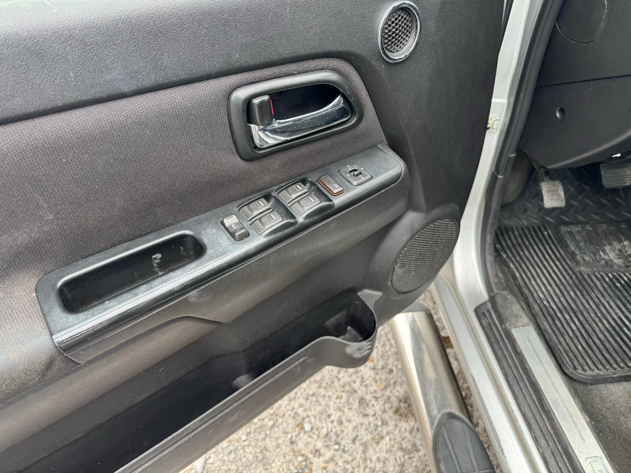 GMC Canyon SLE Crew Cab 2WD 2012