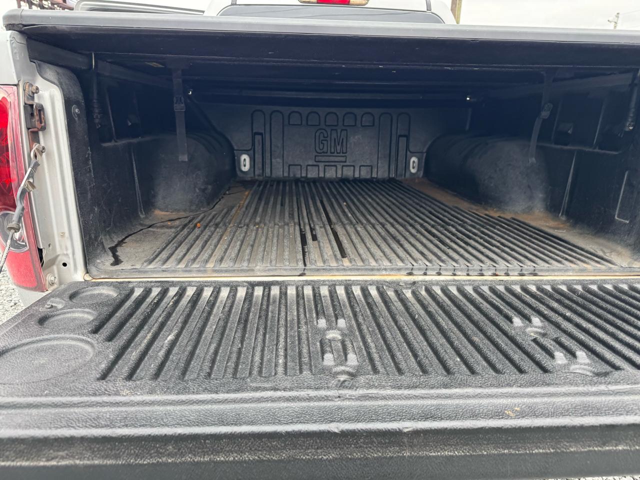 GMC Canyon SLE Crew Cab 2WD 2012