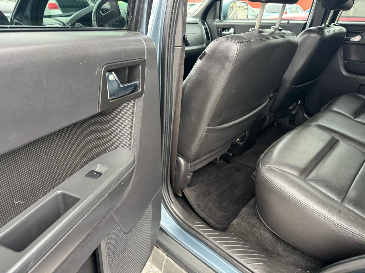 Ford Escape Limited FWD 2010