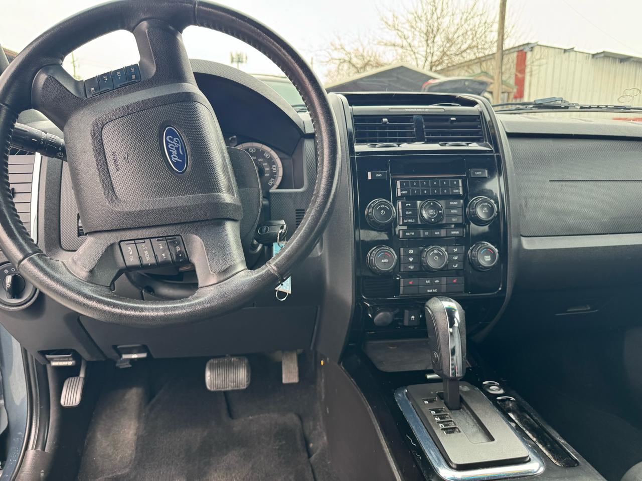 Ford Escape Limited FWD 2010