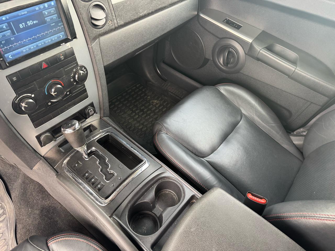 Jeep Commander Sport 4WD 2008