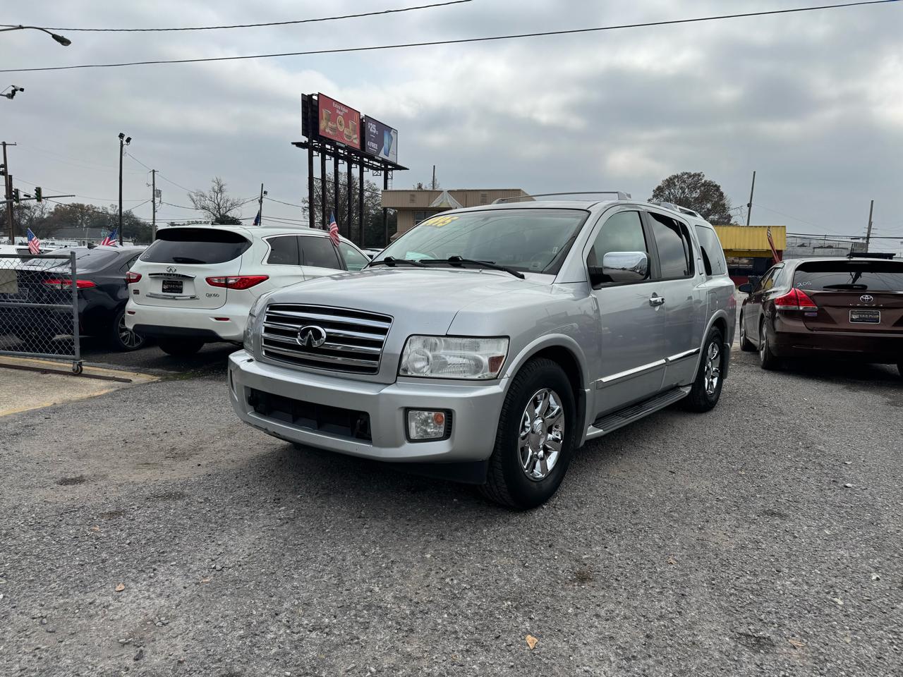 Infiniti QX56 RWD 2005