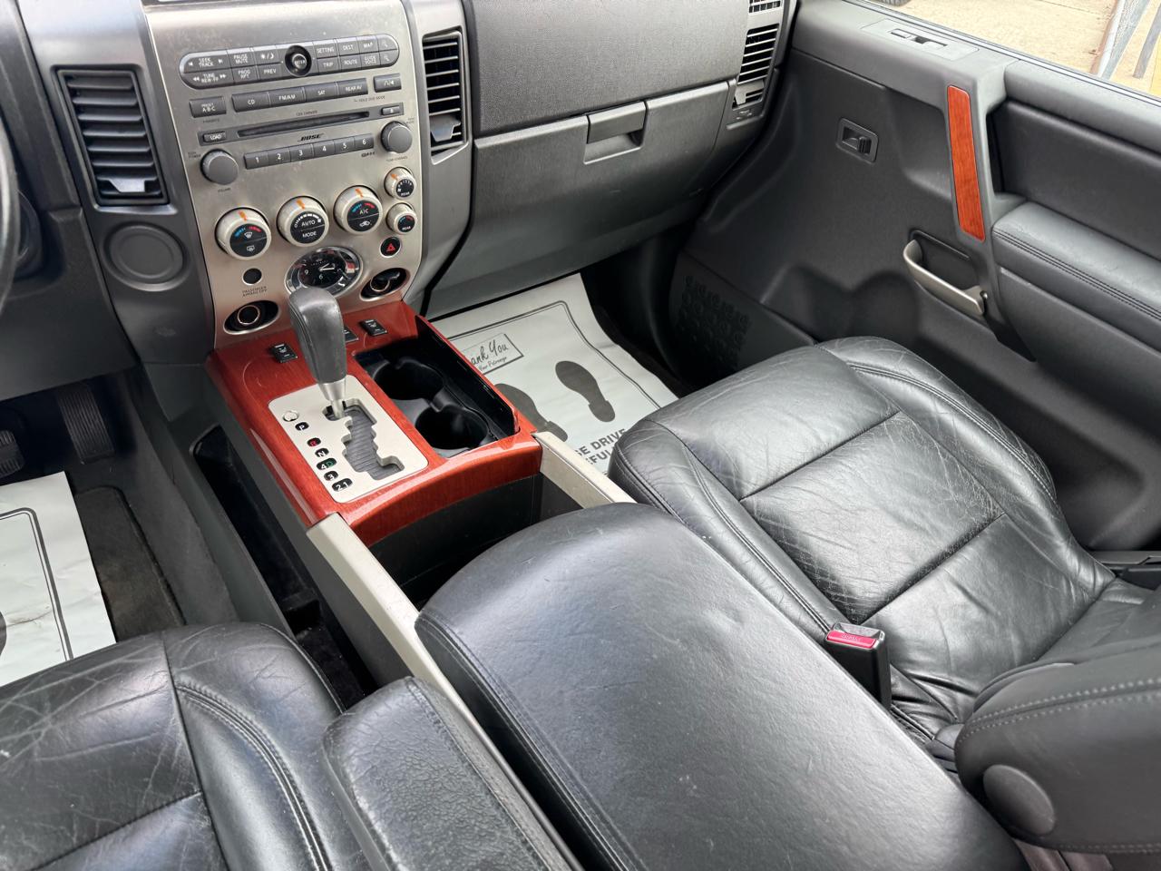 Infiniti QX56 RWD 2005