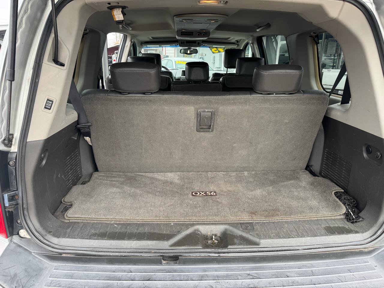 Infiniti QX56 RWD 2005